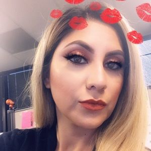 Meet your Posher, Erika